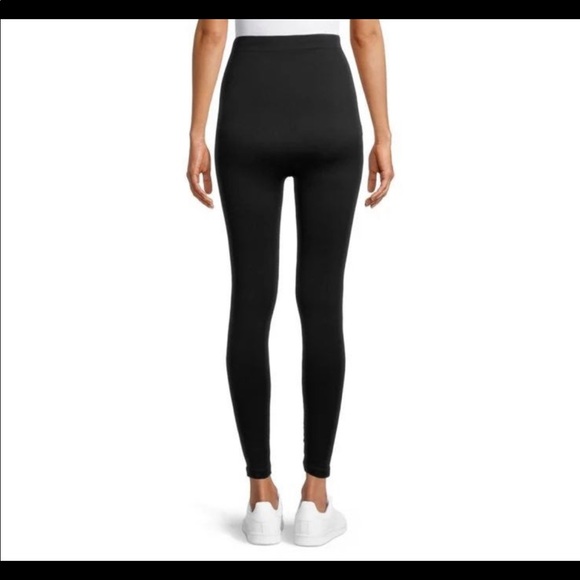 Time and Tru maternity leggings. Excellent conditiin . Used once .  size small - Picture 4 of 6